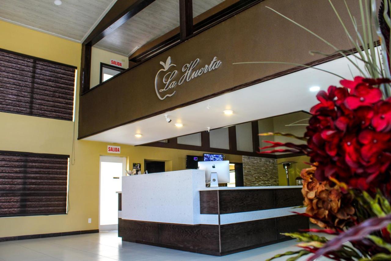 La Huerta Inn & Suites Cuauhtémoc Eksteriør billede