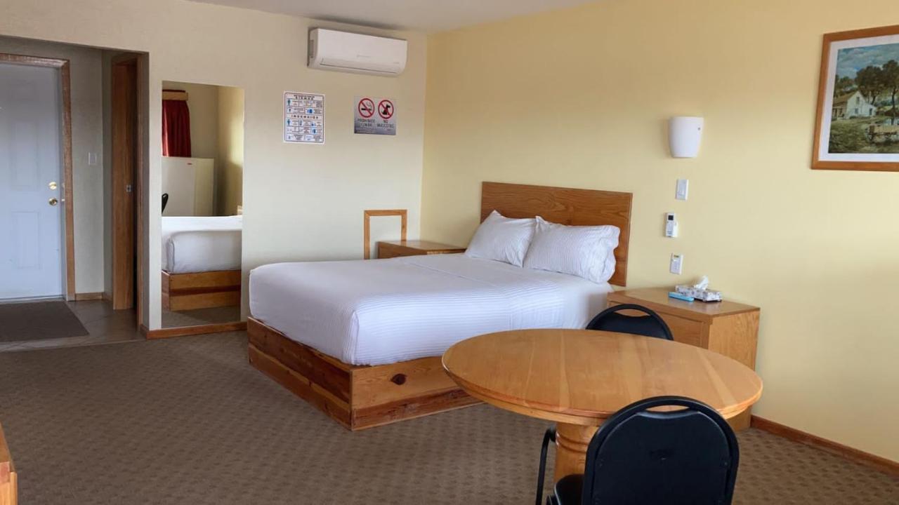 La Huerta Inn & Suites Cuauhtémoc Værelse billede